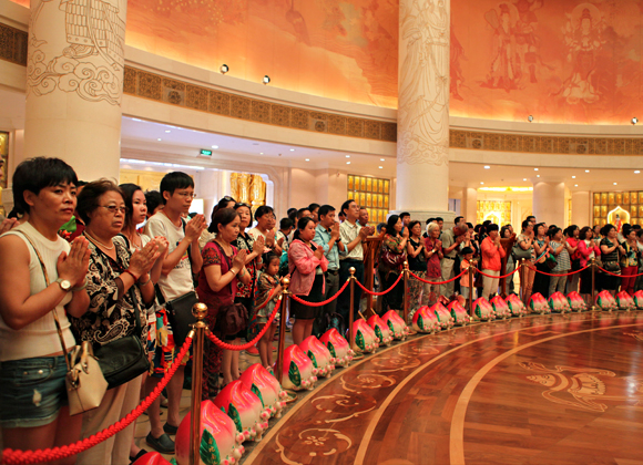 「观音」海南三亚海上观音举行吉祥上供祈福法会 「观音」海南三亚海上观音举行吉祥上供祈福法会