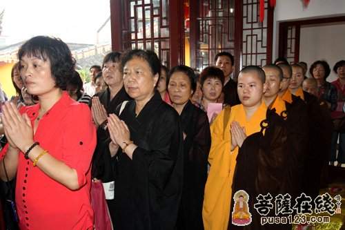 「佛教」上海奉贤旃檀庵隆重举行果圣法师荣膺监院庆典活动 「佛教」上海奉贤旃檀庵隆重举行果圣法师荣膺监院庆典活动