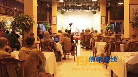 「佛教」人大硕士研究班举行出家人对当代社会的教化作用论坛