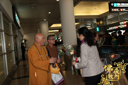 「中国佛教」台湾中国佛教会理事长圆宗长老一行莅临进明寺