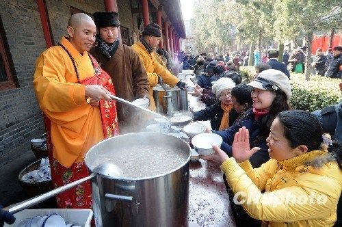 「腊八节」出于安全考虑杭州市今年腊八节各寺庙不再现场送粥