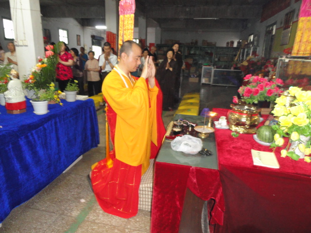 「佛教」重庆云台寺隆重举行2011年浴佛祝圣法会