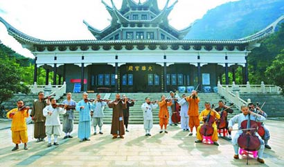 「乐器」禅乐与修行 湖北天台寺僧人组建中国首支禅乐团