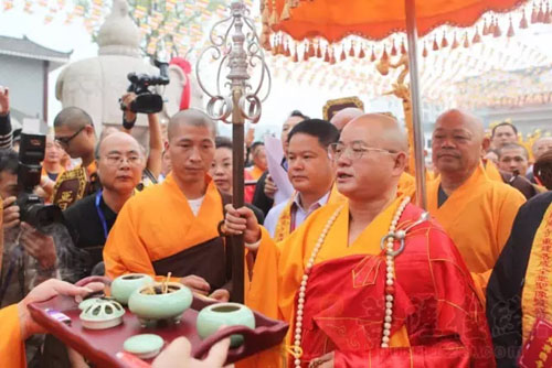 「佛教」贵州贵阳大兴国寺中兴第一代方丈心照法师升座仪式举行