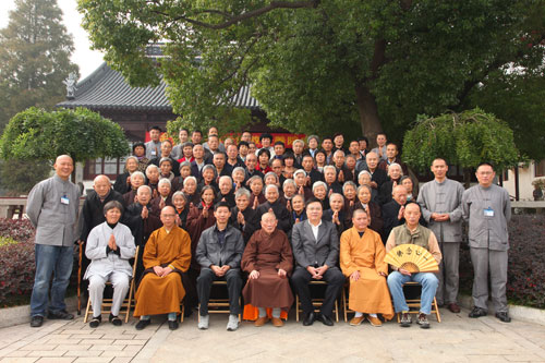 「佛教」江苏苏州灵岩山寺佛教安养院圆满举行成立一周年座谈会
