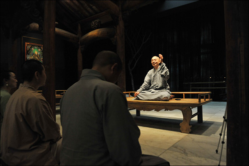 「济群法师」济群法师在苏州作《心经的般若正观》讲座