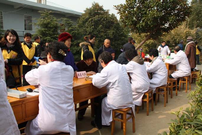 「敬老院」东林慈善情系夕阳 敬老爱老共祝吉祥