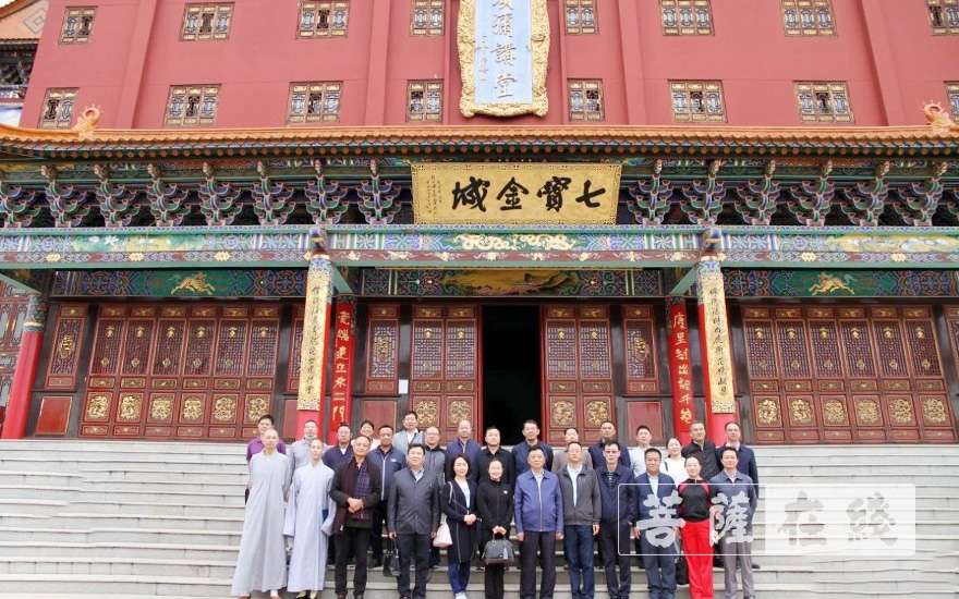 「人大常委会」昆明市官渡区人大常委会领导走访调研宝华寺