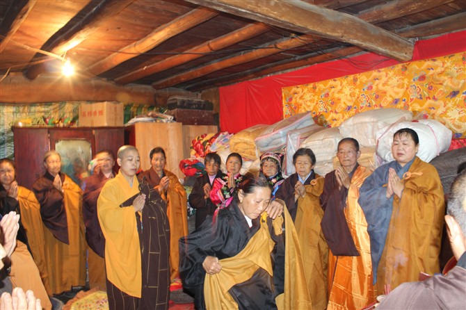 「佛教」灾后重建中的北川广莲寺隆重举行浴佛节盛会