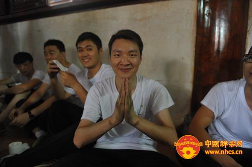 广东南华禅寺第九届“禅悦行”之三步一拜礼六祖
