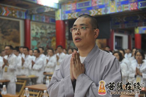 「佛教」10.1黄金周又起“短期出家”热 受上班族青睐