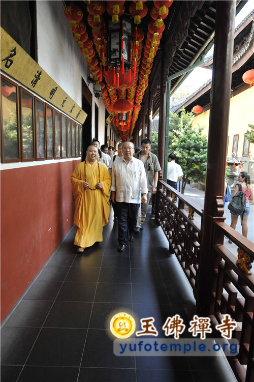 「佛教」中国国民党荣誉主席吴伯雄参观上海玉佛禅寺 「佛教」中国国民党荣誉主席吴伯雄参观上海玉佛禅寺