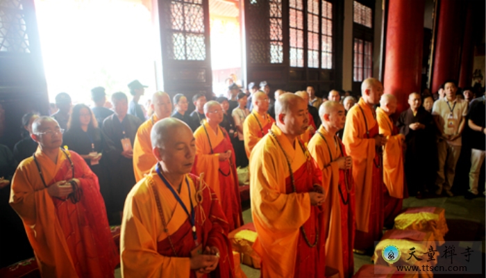 「佛教」浙江天童禅寺隆重举行纪念圆瑛老和尚圆寂60周年暨天童历代住持顶相开光法会