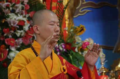 「出家」哈尔滨极乐寺四百余位短期出家弟子传戒法会圆满