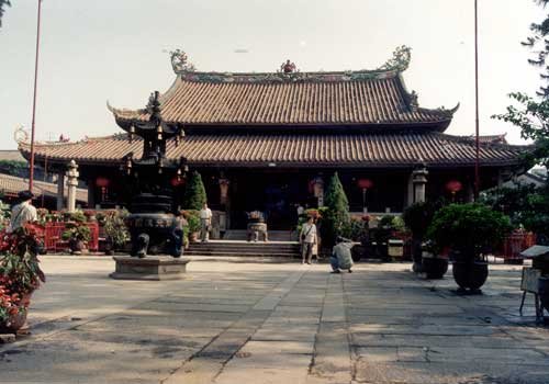 「佛教」广东潮州开元镇国禅寺每月农历十五将举办放生法会
