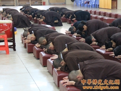 「佛教」广东梅州千佛塔寺第一期精进佛七圆满举行