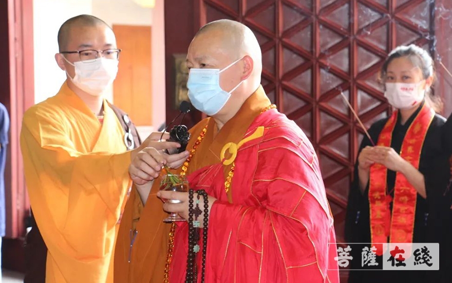 「佛教」上海七宝教寺举行盂兰盆奉供暨地藏孝亲法会第一日 「佛教」上海七宝教寺举行盂兰盆奉供暨地藏孝亲法会第一日