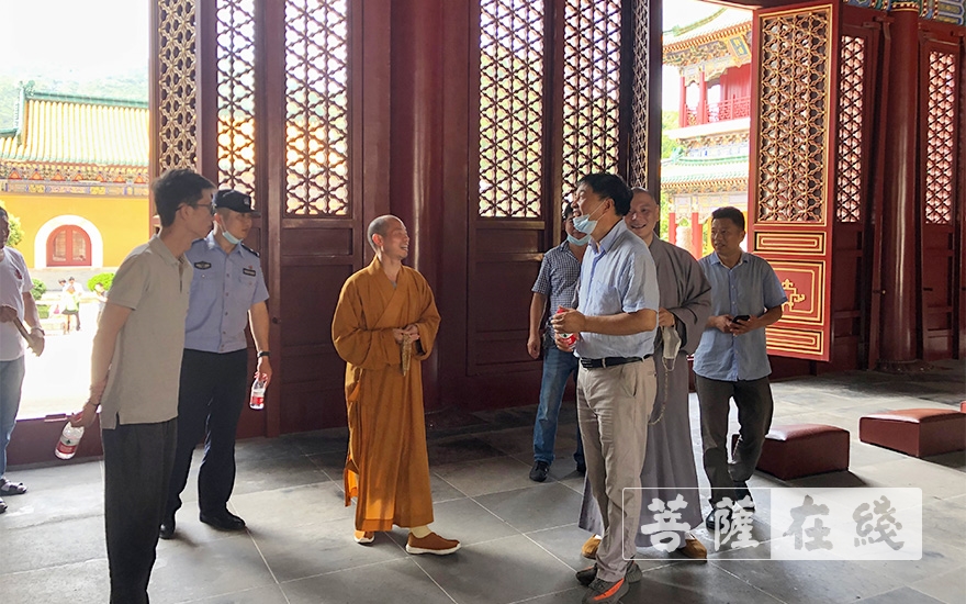 「普陀山」普陀山佛教协会联合多部门检查全山寺院常态化疫情防控和安全保障工作 「普陀山」普陀山佛教协会联合多部门检查全山寺院常态化疫情防控和安全保障工作