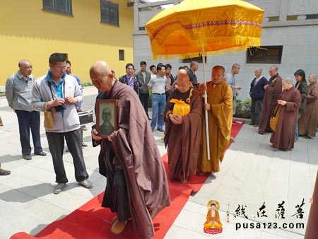 「佛教」泰州光孝律寺上成下一长老舍利入塔法会