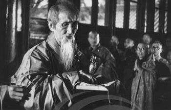 「佛教」面对僧人唱红歌后的感想