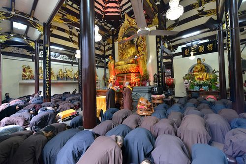 「放生仪轨」浙江温州妙果寺举行放生和传授三皈依五戒法会 「放生仪轨」浙江温州妙果寺举行放生和传授三皈依五戒法会