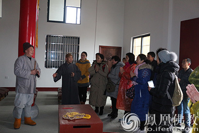 「佛教」九华山上禅堂向偏远寺庵僧尼送善款物资