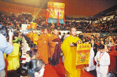 「弘法寺」5000观众聆听弘法寺佛学讲座 4方丈3学者点智慧明灯
