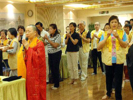 「佛教」佛光会东京协会2010年秋季庆生敬老祝福礼举行（图）