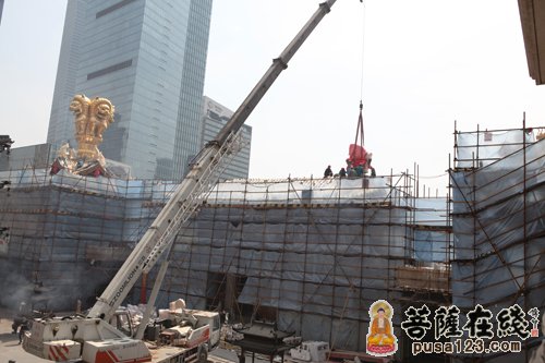 上海静安寺古剎山门重建 今举行吊龙正吻仪式