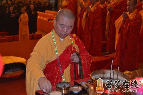 「佛教」上海玉佛禅寺举行观音菩萨出家纪念祈福法会