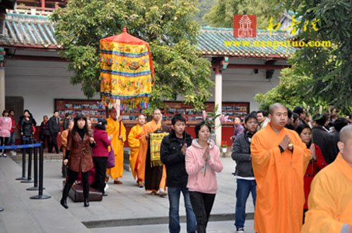 「南普陀寺」厦门南普陀寺隆重举行2011年度首次皈依法会 「南普陀寺」厦门南普陀寺隆重举行2011年度首次皈依法会