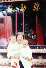 龙凤胎弃婴安家寺庙13年 住持当爷爷 龙凤胎弃婴安家寺庙13年 住持当爷爷