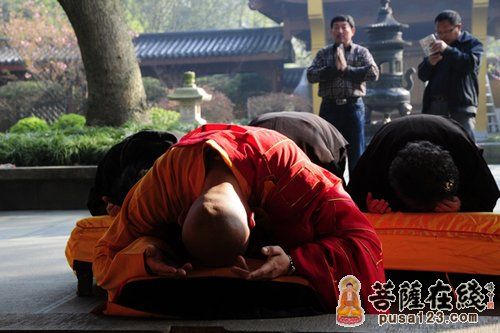 「佛教」浙江杭州永福禅寺隆重举行地藏七清明法会