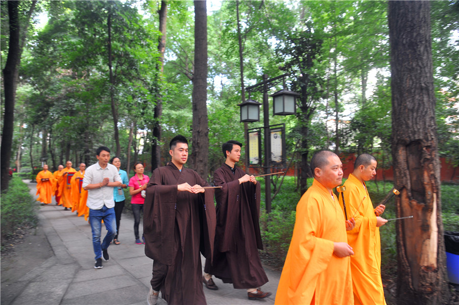 「文殊院」四川成都文殊院举行2015年第八次皈依法会 「文殊院」四川成都文殊院举行2015年第八次皈依法会