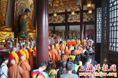 「佛教」台湾世界佛教僧伽会会长了中长老一行莅临上海宁国禅寺
