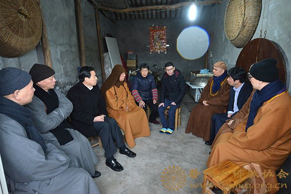「佛教」普济禅寺道慈大和尚一行看望慰问重病患者 真情帮扶暖人心