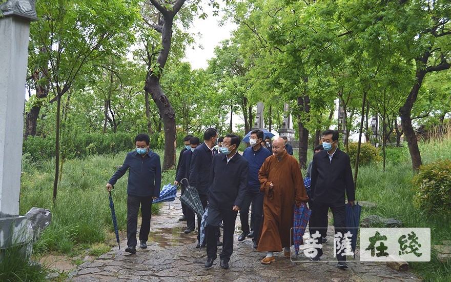「佛教」潍坊市政协副主席赵崇发调研青州广福寺 「佛教」潍坊市政协副主席赵崇发调研青州广福寺