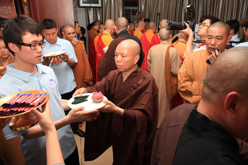 「佛教」茗山法师圆寂十周年传供法会在焦山定慧寺隆重举行