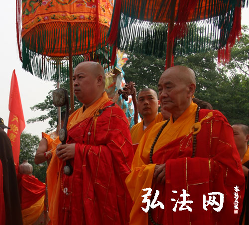 「佛教」深圳佛教界为大运祈福暨龙岗龙兴寺印顺大和尚晋院佛像开光庆典隆重举行