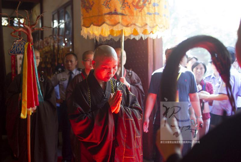 「佛教」浙江杭州唯一女众寺院 智圆法师荣膺法镜讲寺住持