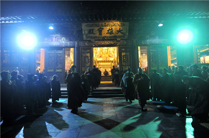 「释迦牟尼」全国各地佛寺纷纷举办施腊八粥和法会活动,恭迎佛陀成道日报道(二) 「释迦牟尼」全国各地佛寺纷纷举办施腊八粥和法会活动,恭迎佛陀成道日报道(二)