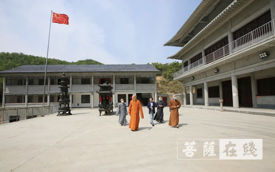 「佛教」道慈大和尚一行走访慰问舟山寺院 「佛教」道慈大和尚一行走访慰问舟山寺院