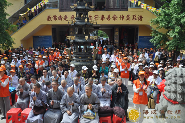 「佛教」江苏东台佛教居士林道场隆重举行重建圆满暨大雄宝殿全堂佛像开光庆典