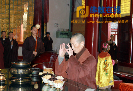 「佛教」福州象峰崇福寺举行传常长老尼诞辰纪念日普佛法会