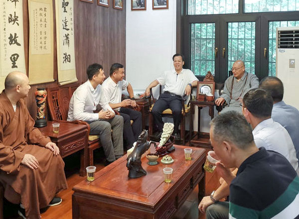 「佛教」湖南省民宗委党组副书记胡建新赴长沙麓山寺检查安全工作 「佛教」湖南省民宗委党组副书记胡建新赴长沙麓山寺检查安全工作