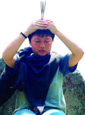 「李娜」17年前歌坛一姐李娜出家真相特别揭秘