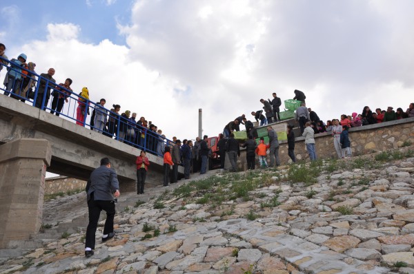 「放生功德」2014年5月4日山西广灵极乐寺放生活动在蔚县水库举行 「放生功德」2014年5月4日山西广灵极乐寺放生活动在蔚县水库举行