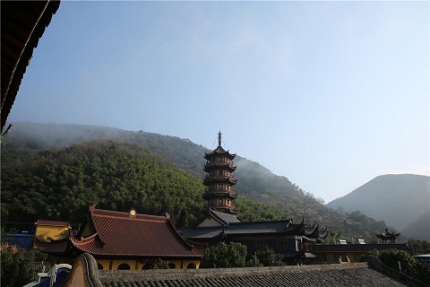 「佛教」浙江宁波慧日禅寺举办中国寺院首个佛教英语班