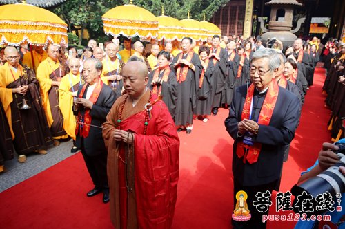 「台海时事」海峡两岸2015年修福修慧供千僧斋会在上海龙华古寺举行