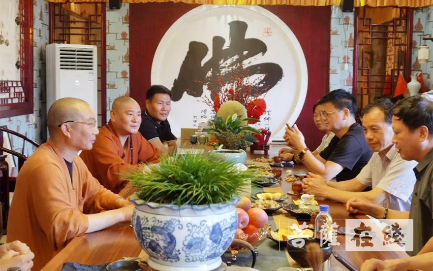 「佛教」浙江省佛教协会秘书长一行走访考察湖州碧岩禅寺、寿圣寺 「佛教」浙江省佛教协会秘书长一行走访考察湖州碧岩禅寺、寿圣寺